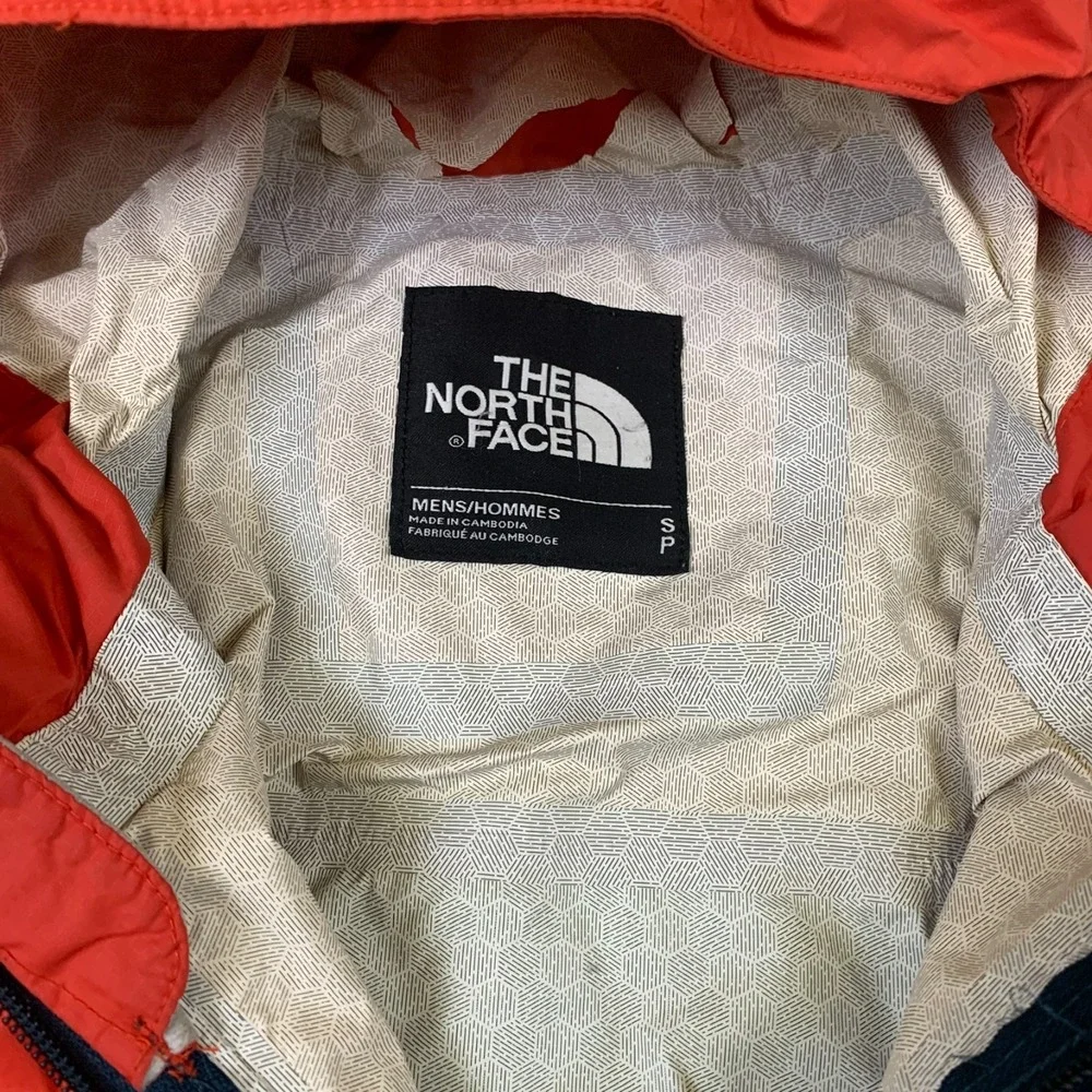 The North‎ Face DryVent Rain Jacket Mens Red Blue Hooded Shell